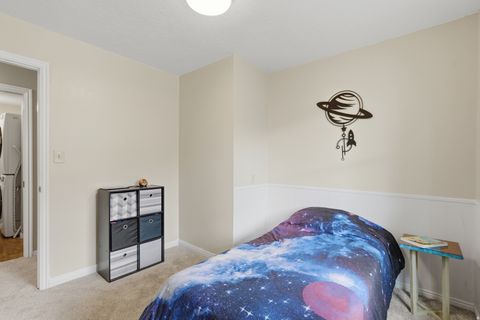 Tiny photo for 962 S VALLEY VIEW DR E, Fruit Heights, UT 84037 (MLS # 2154796)