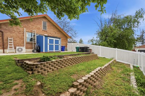 Tiny photo for 962 S VALLEY VIEW DR E, Fruit Heights, UT 84037 (MLS # 2154796)