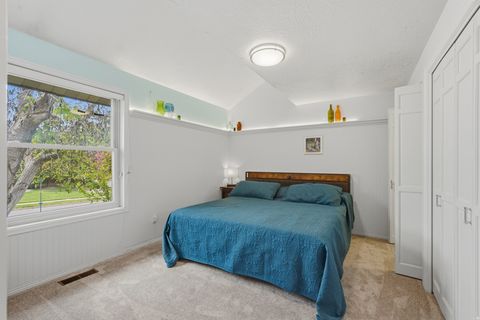 Tiny photo for 962 S VALLEY VIEW DR E, Fruit Heights, UT 84037 (MLS # 2154796)