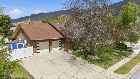 Tiny photo for 962 S VALLEY VIEW DR E, Fruit Heights, UT 84037 (MLS # 2154796)
