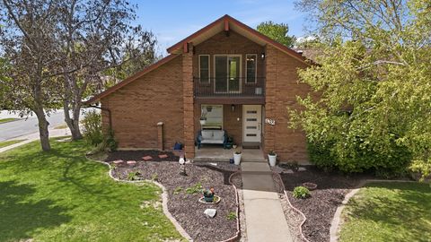 Tiny photo for 962 S VALLEY VIEW DR E, Fruit Heights, UT 84037 (MLS # 2154796)