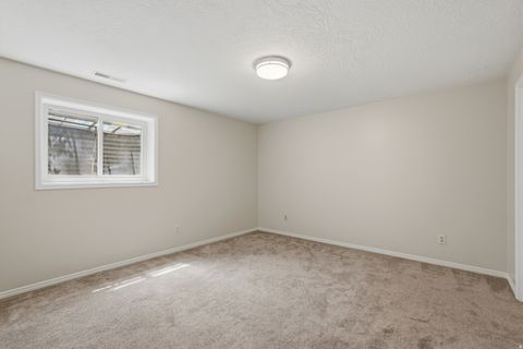Tiny photo for 962 S VALLEY VIEW DR E, Fruit Heights, UT 84037 (MLS # 2154796)