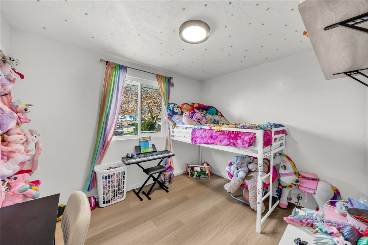 WARM SPRINGS - Residential