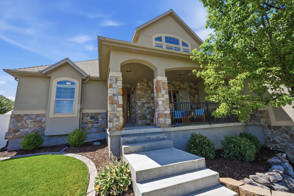 Photo of 5977 W HEAVY CLOUD CIR S, Herriman, UT 84096 (MLS # 2175991)