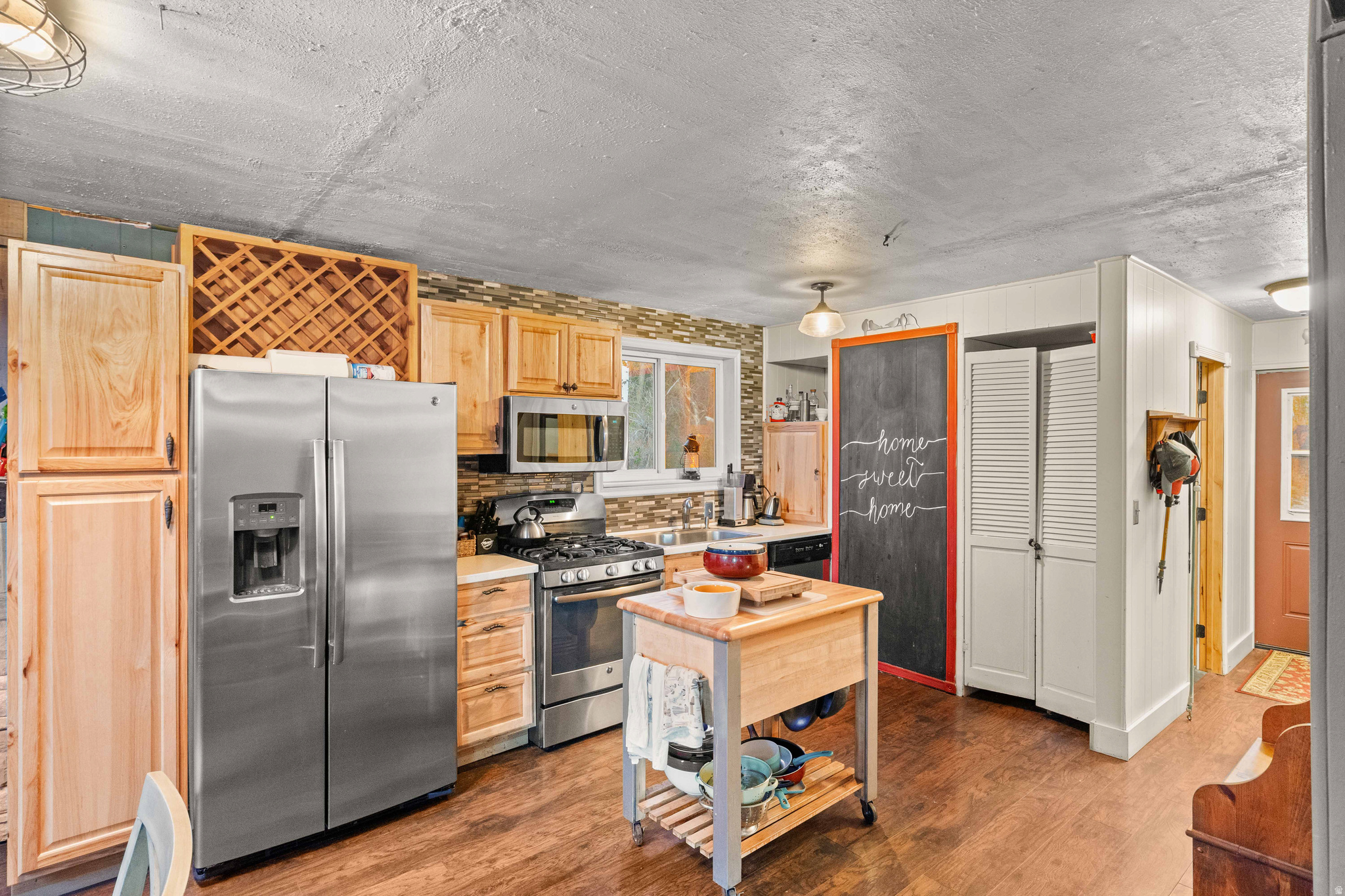 TIMBER LAKES - Residential