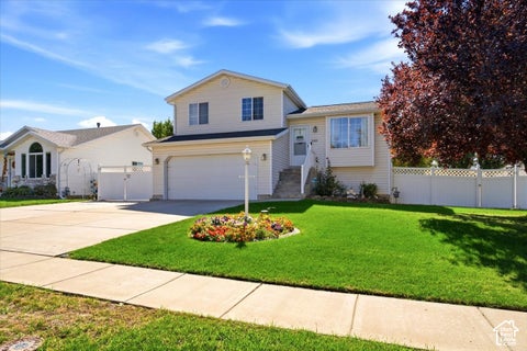 Tiny photo for 2089 W 1570 N, Clinton, UT 84015 (MLS # 2188691)