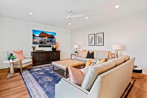 Tiny photo for 141 W GAILEY LN, Kaysville, UT 84037 (MLS # 2139199)