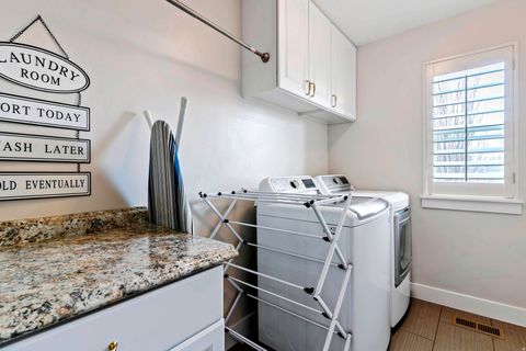 Tiny photo for 141 W GAILEY LN, Kaysville, UT 84037 (MLS # 2139199)