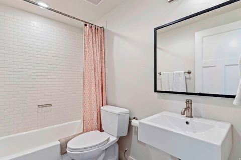 Tiny photo for 141 W GAILEY LN, Kaysville, UT 84037 (MLS # 2139199)