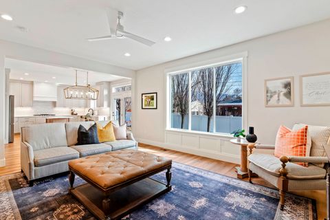 Tiny photo for 141 W GAILEY LN, Kaysville, UT 84037 (MLS # 2139199)