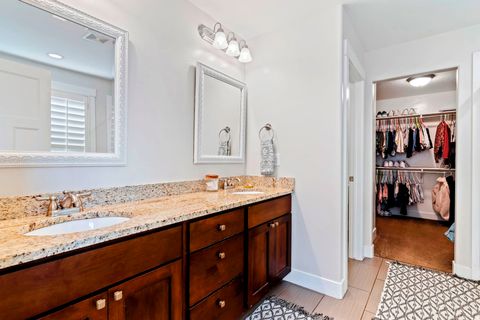 Tiny photo for 141 W GAILEY LN, Kaysville, UT 84037 (MLS # 2139199)