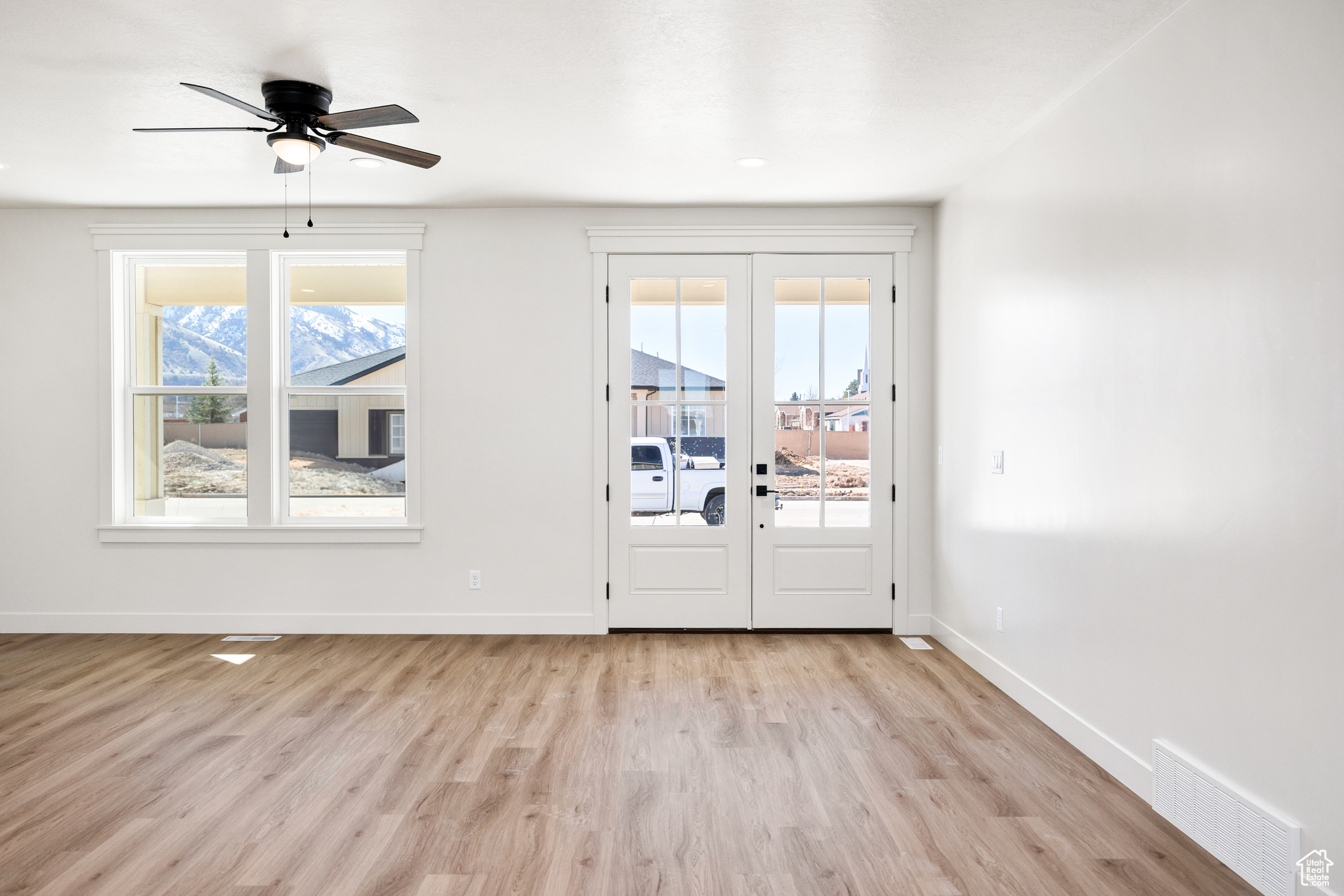 FOOTHILL LOFTS - Residential