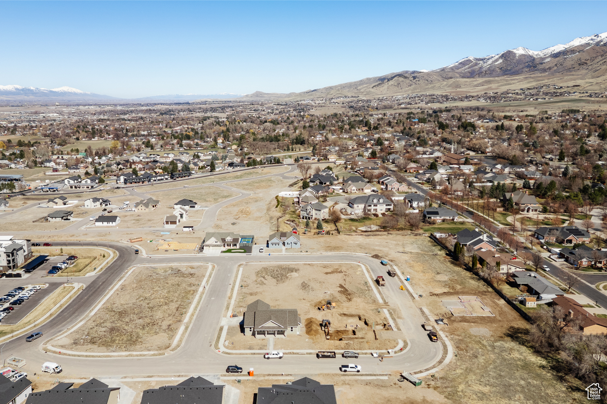 FOOTHILL LOFTS - Residential