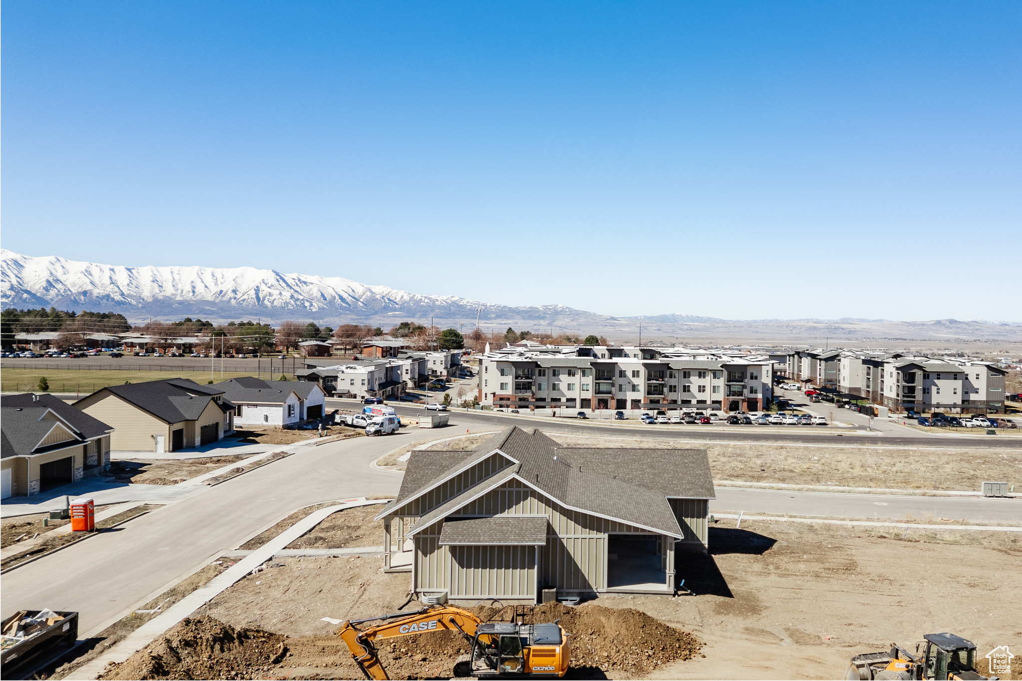 FOOTHILL LOFTS - Residential