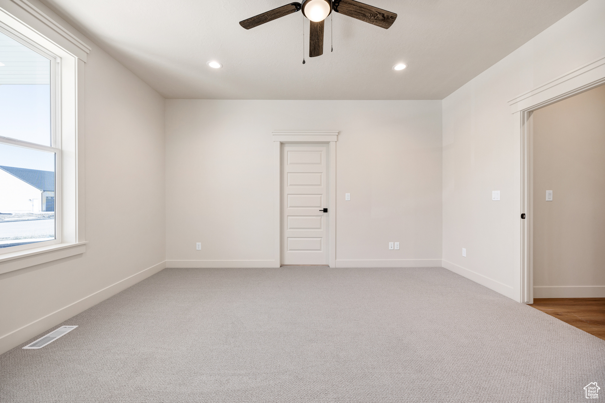 FOOTHILL LOFTS - Residential