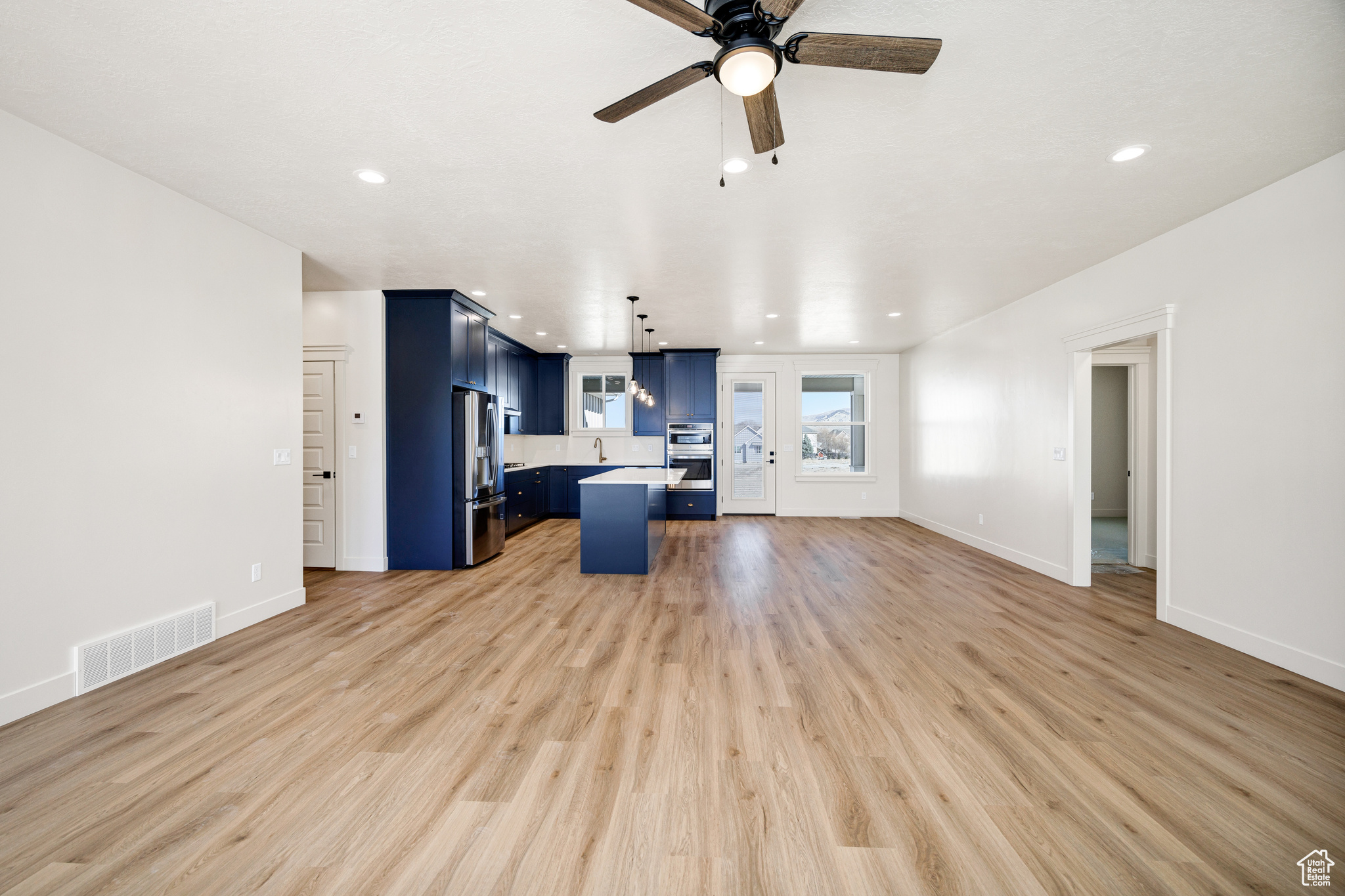 FOOTHILL LOFTS - Residential