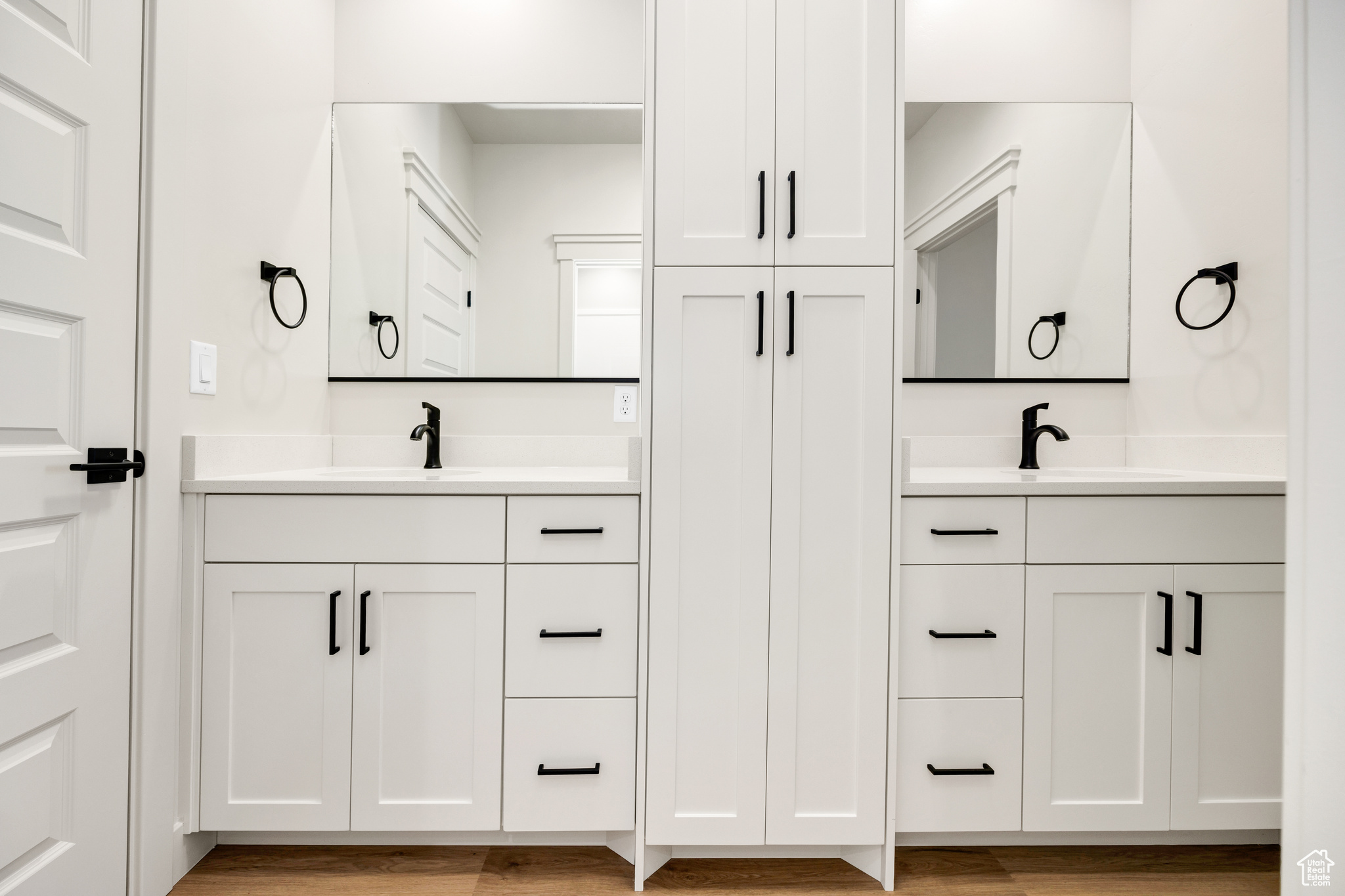 FOOTHILL LOFTS - Residential