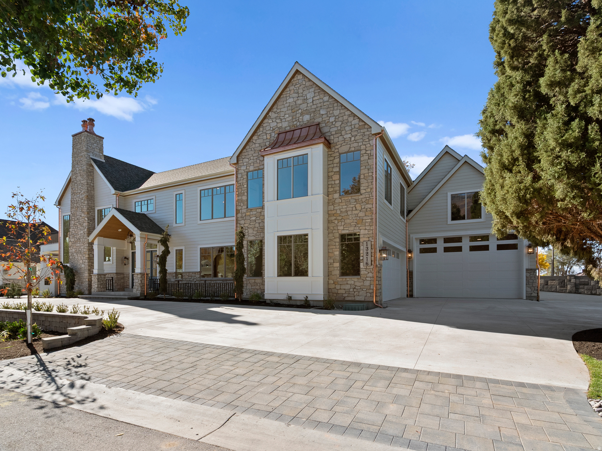 VIKING COURT - Residential