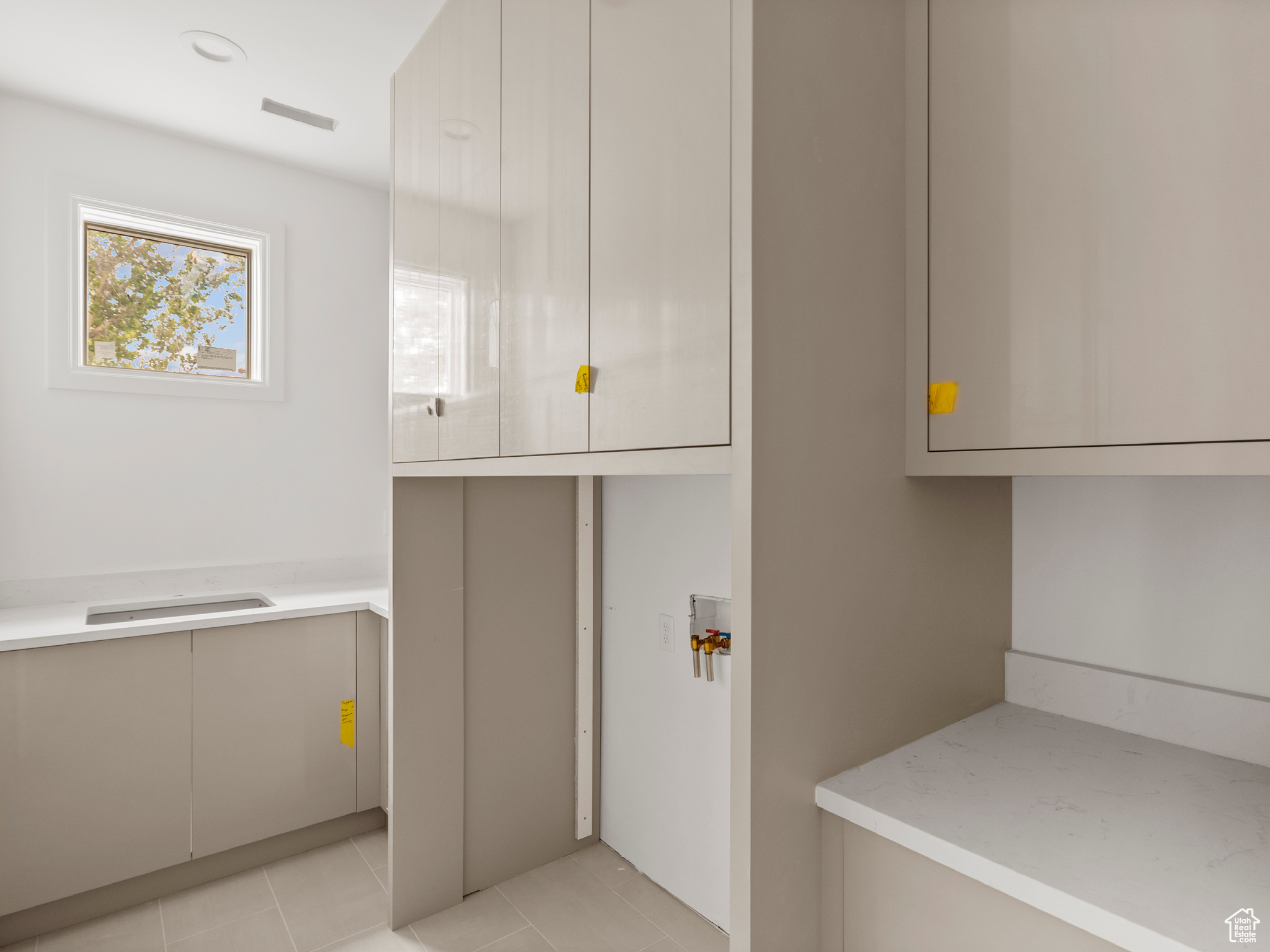 VIKING COURT - Residential