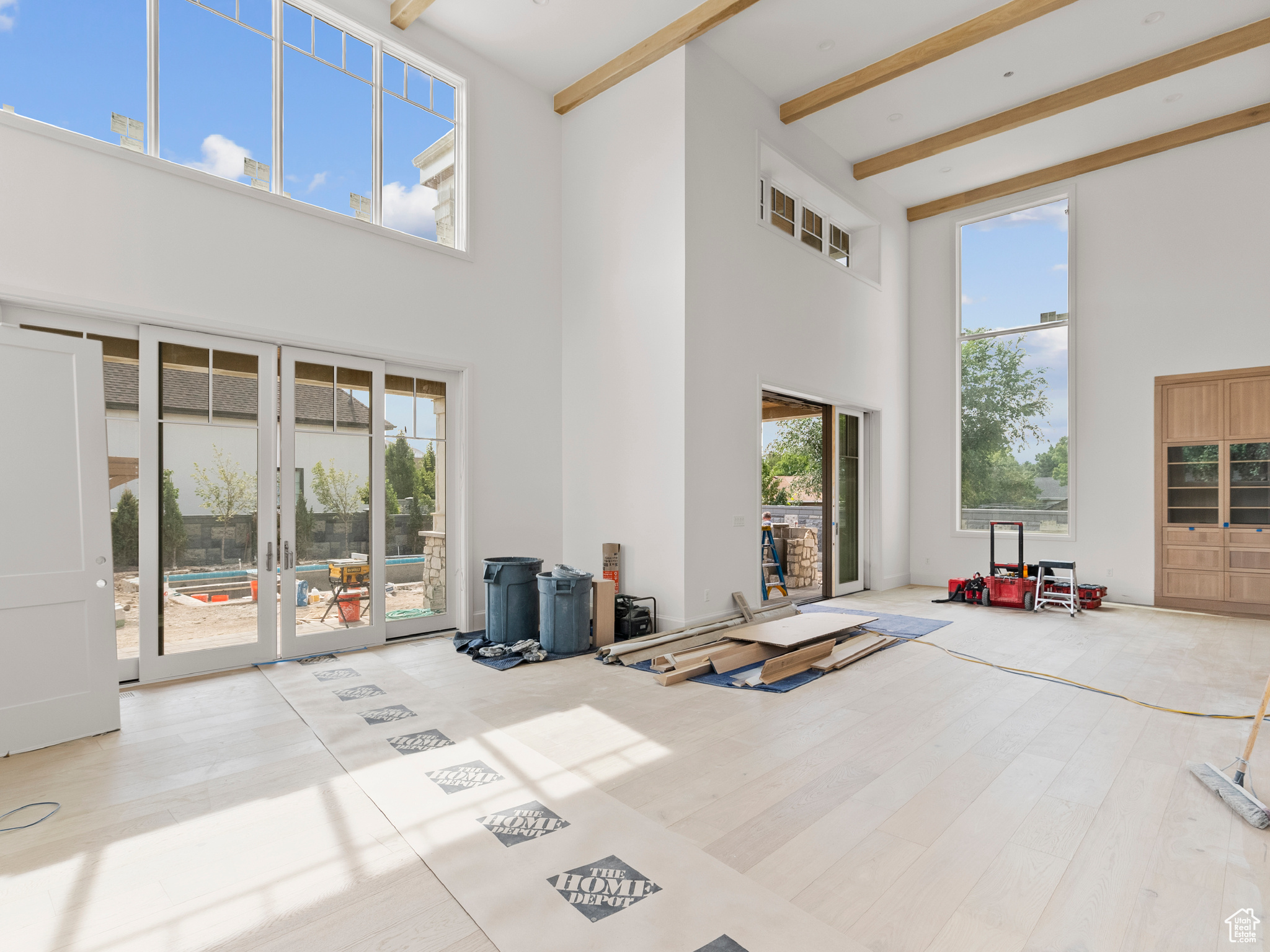 VIKING COURT - Residential