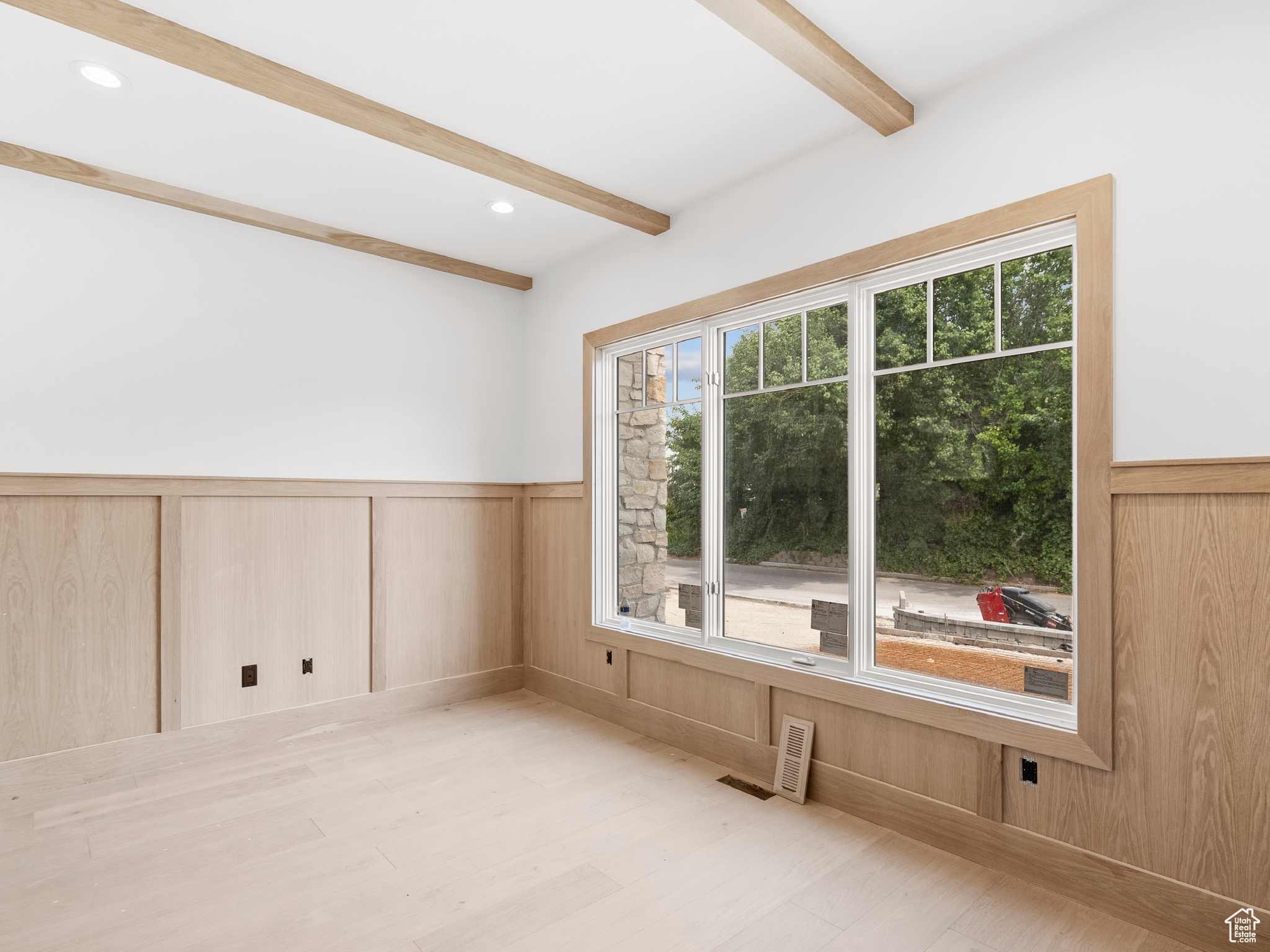 VIKING COURT - Residential