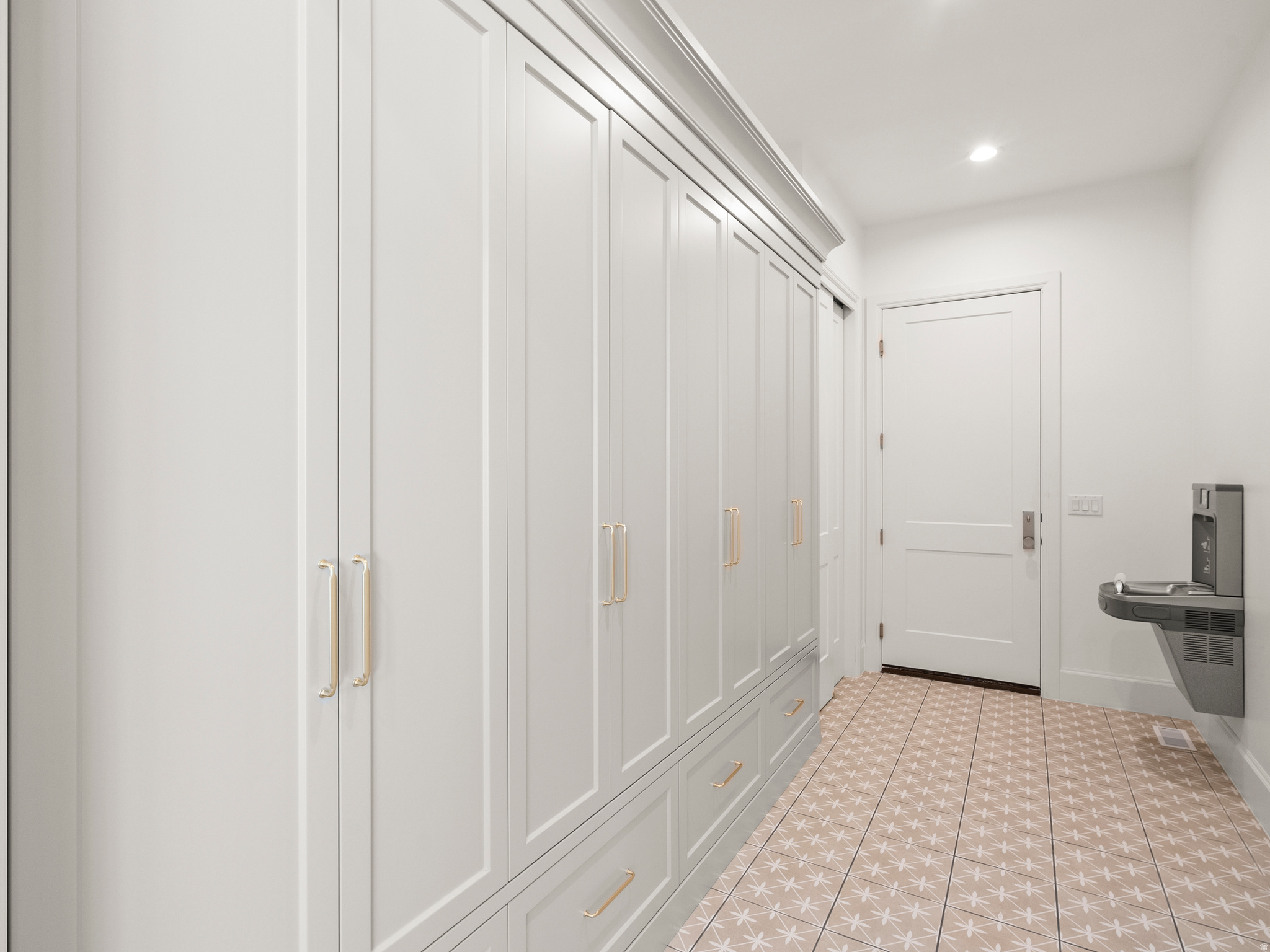 VIKING COURT - Residential