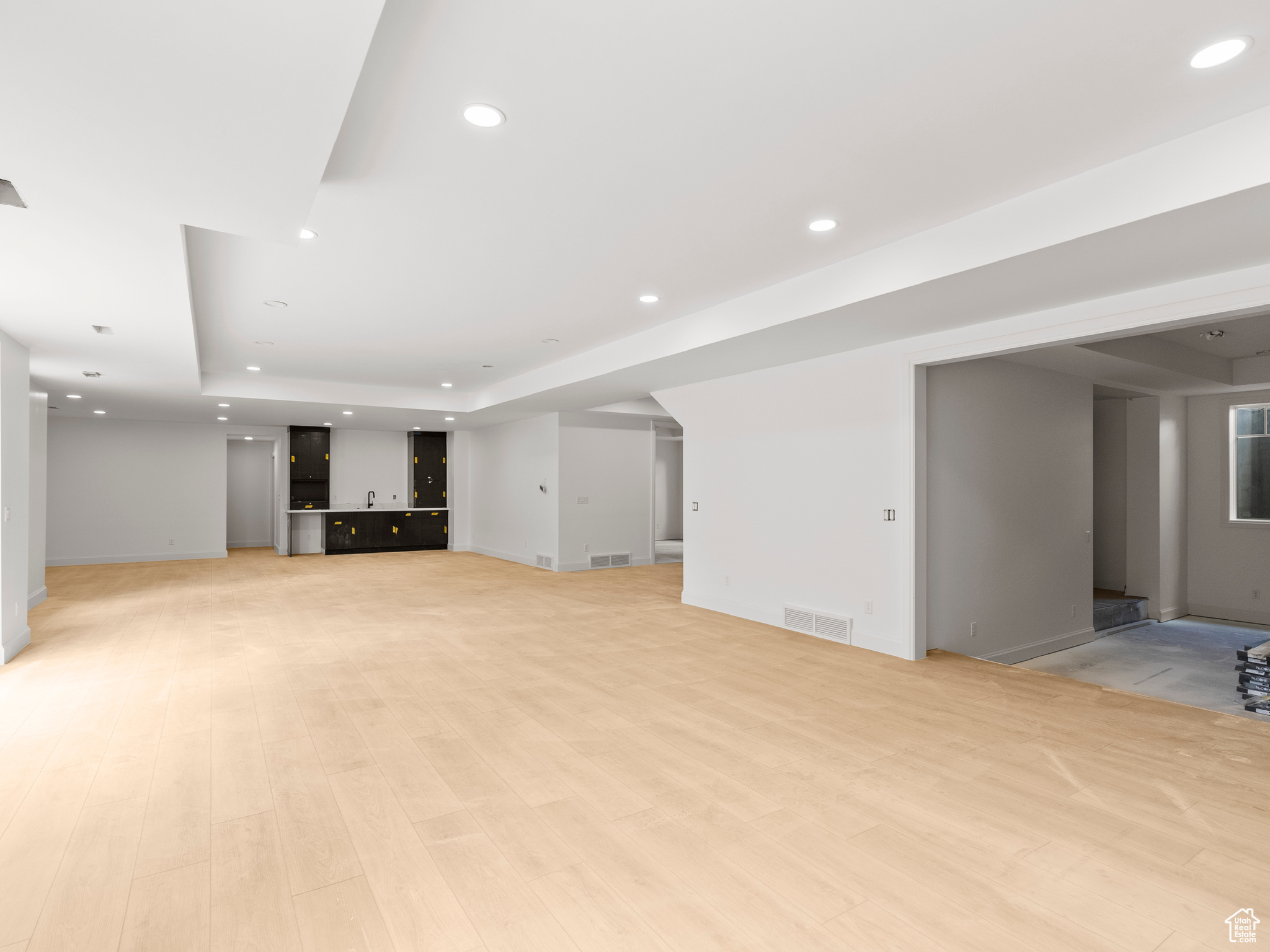 VIKING COURT - Residential