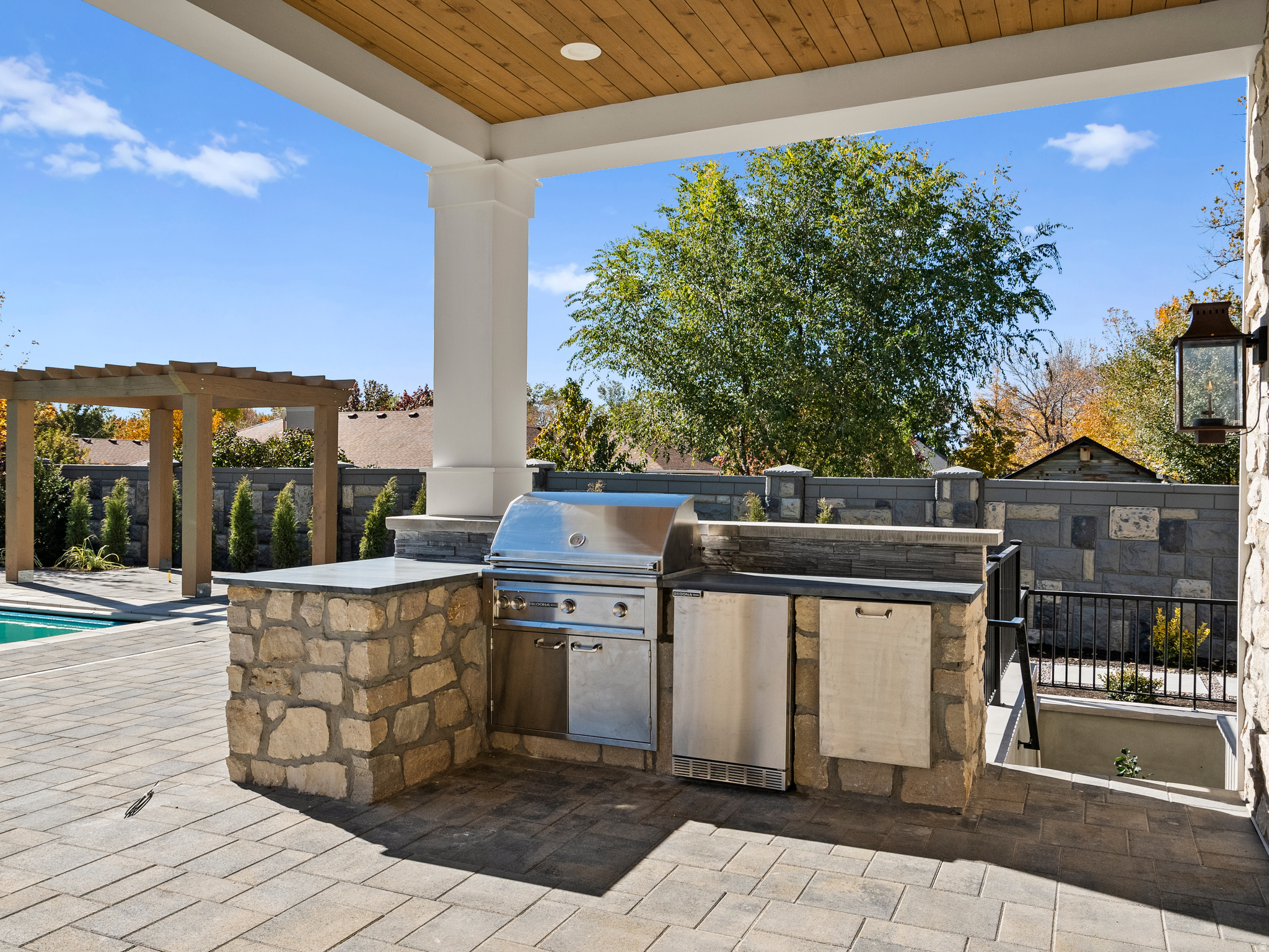 VIKING COURT - Residential