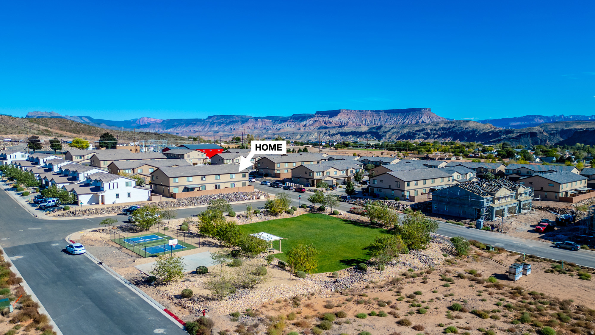 HURRICANE HEIGHTS TOWNHOMES - Residential