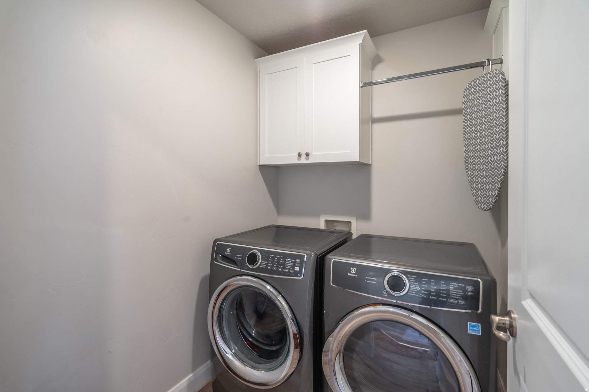 HURRICANE HEIGHTS TOWNHOMES - Residential