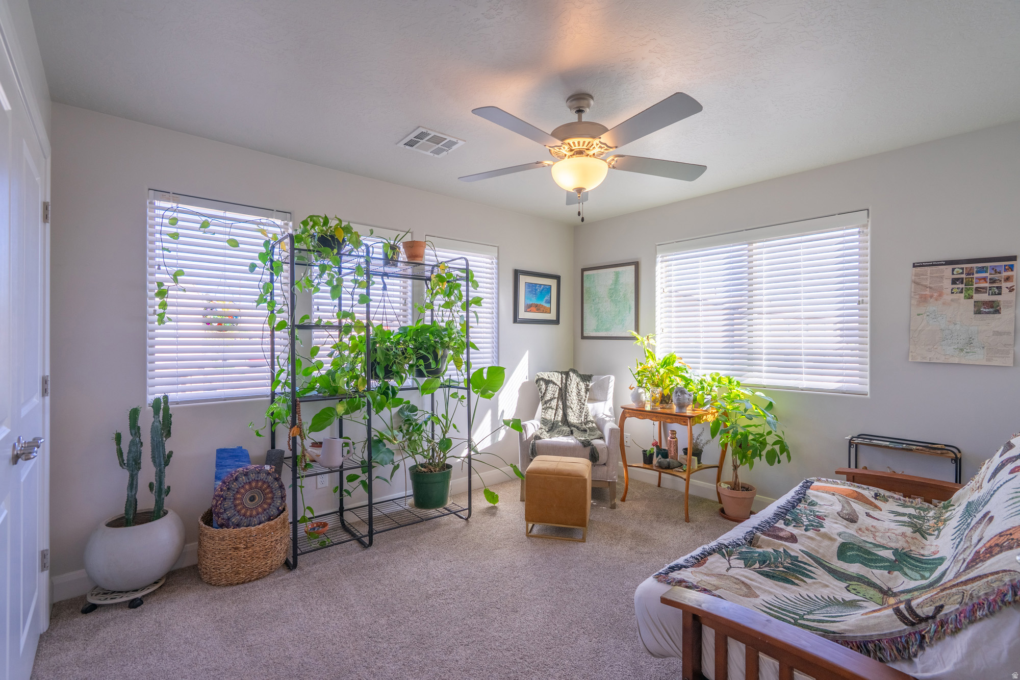 HURRICANE HEIGHTS TOWNHOMES - Residential