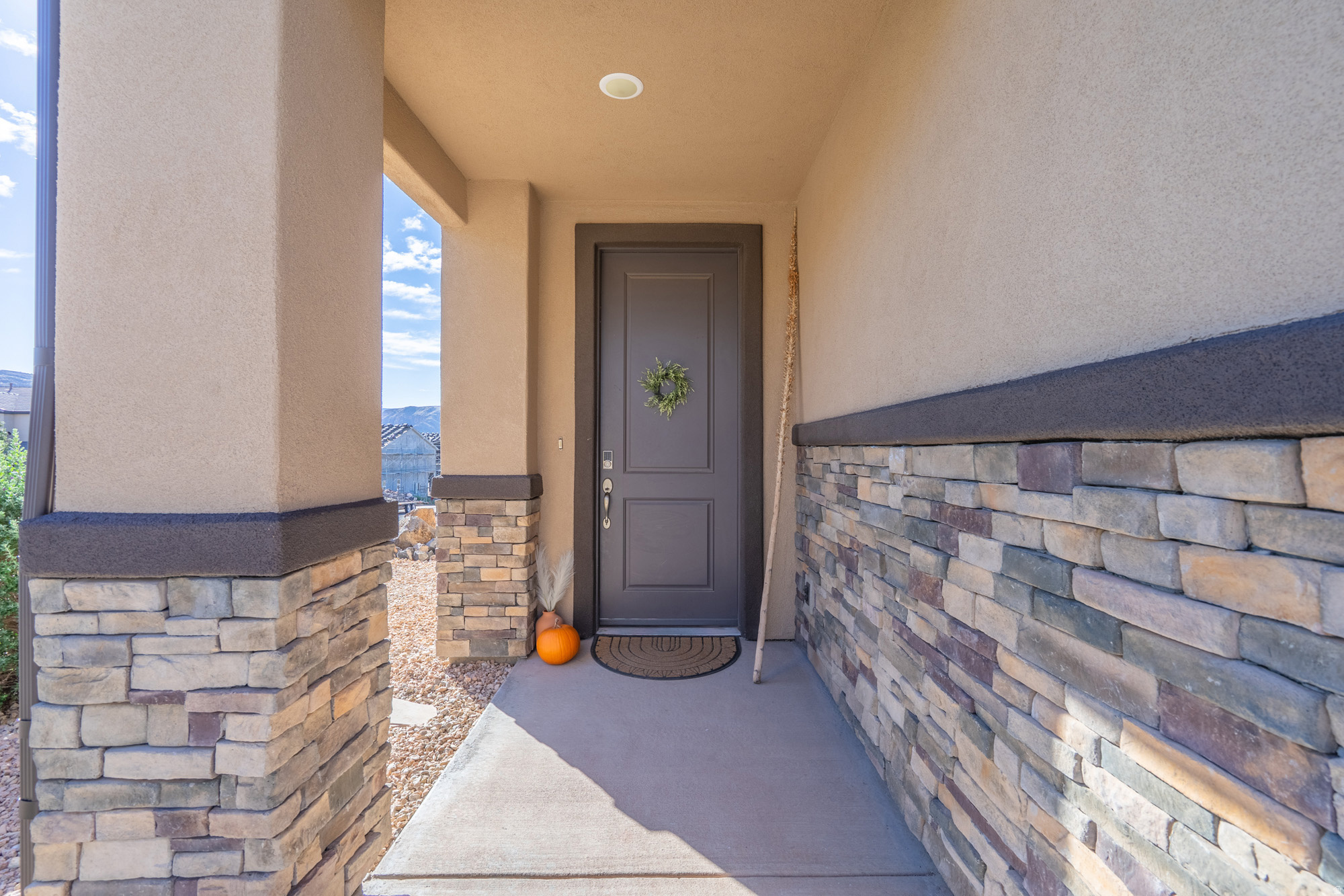 HURRICANE HEIGHTS TOWNHOMES - Residential