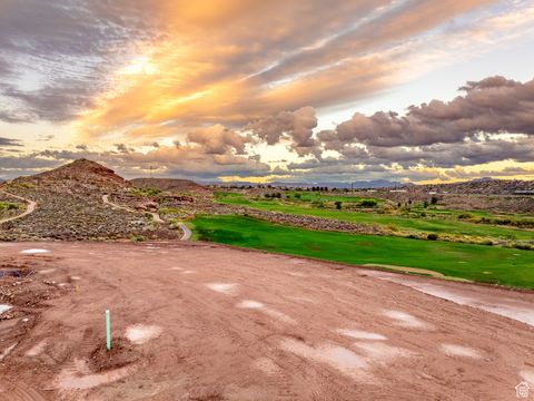 Tiny photo for 1702 N GOLDEN BEAR WAY #106, Washington, UT 84780 (MLS # 2119532)
