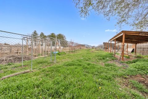 Tiny photo for 1198 N 3000 W, Clinton, UT 84015 (MLS # 2145850)