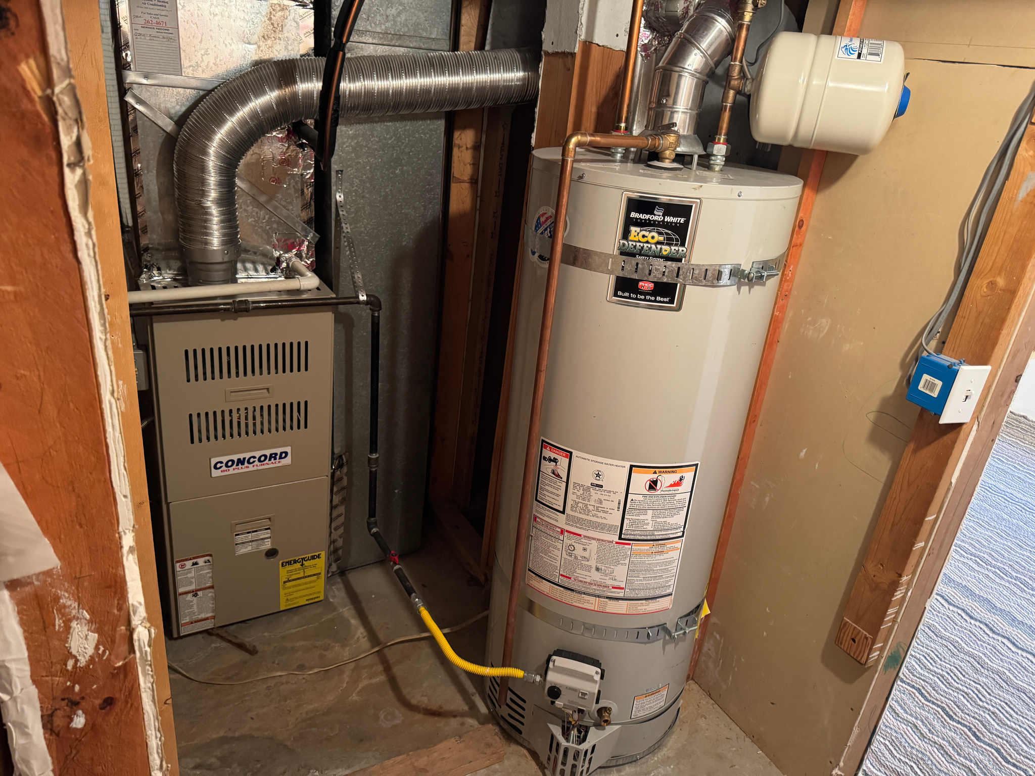 COUNTRY SQUIRE ESTATES - Residential