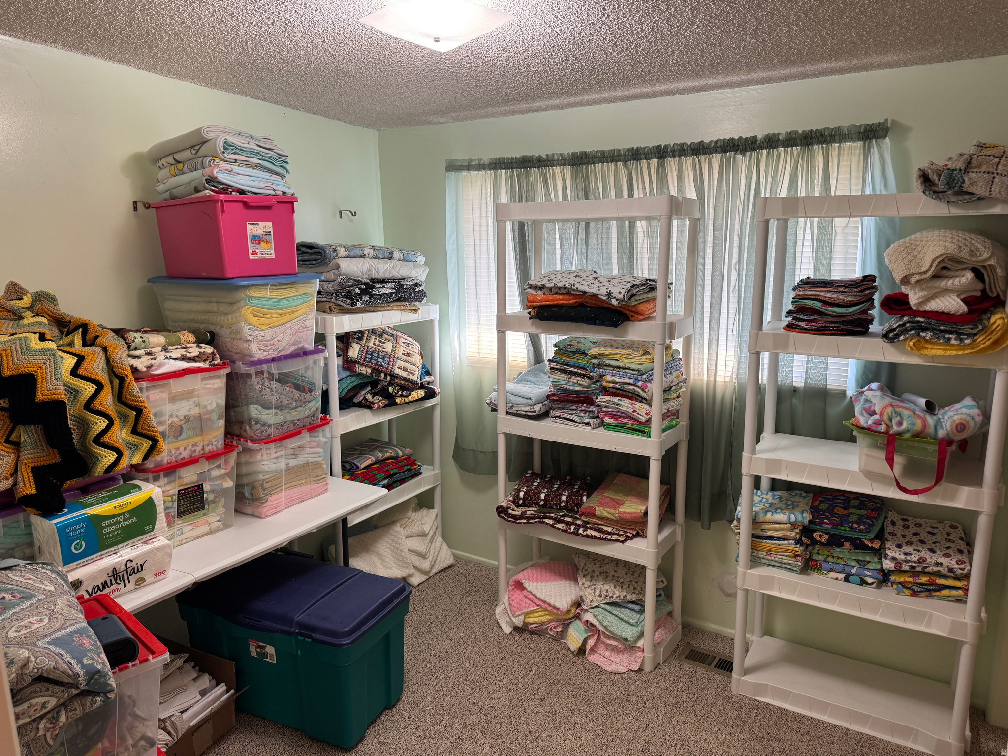 COUNTRY SQUIRE ESTATES - Residential