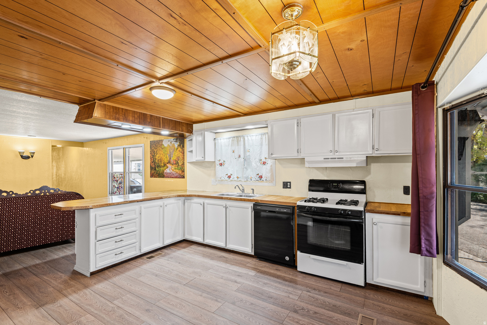 WESTWOOD VILLAGE - Residential
