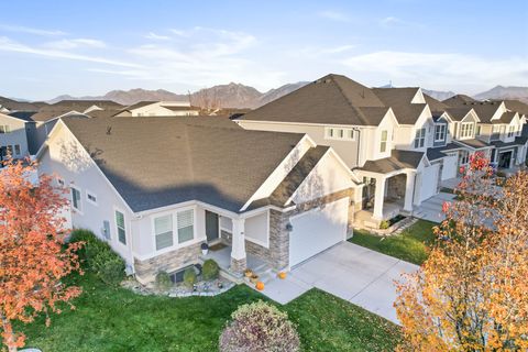 Photo of 13207 S WEATHERFORD LN, Herriman, UT 84096 (MLS # 2123010)