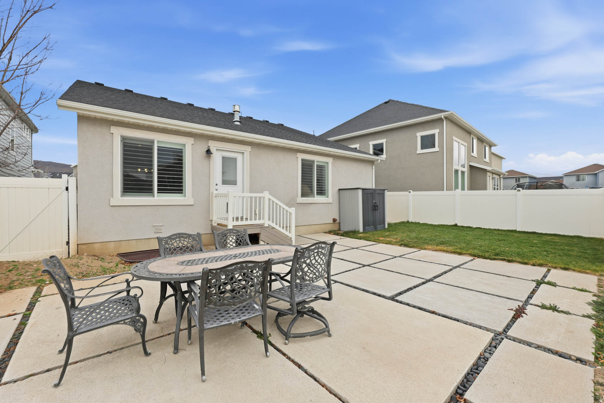 HERRIMAN TOWNE CENTER PL E - Residential