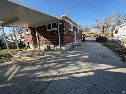 Tiny photo for 743 S 1000 W, Salt Lake City, UT 84104 (MLS # 2135434)