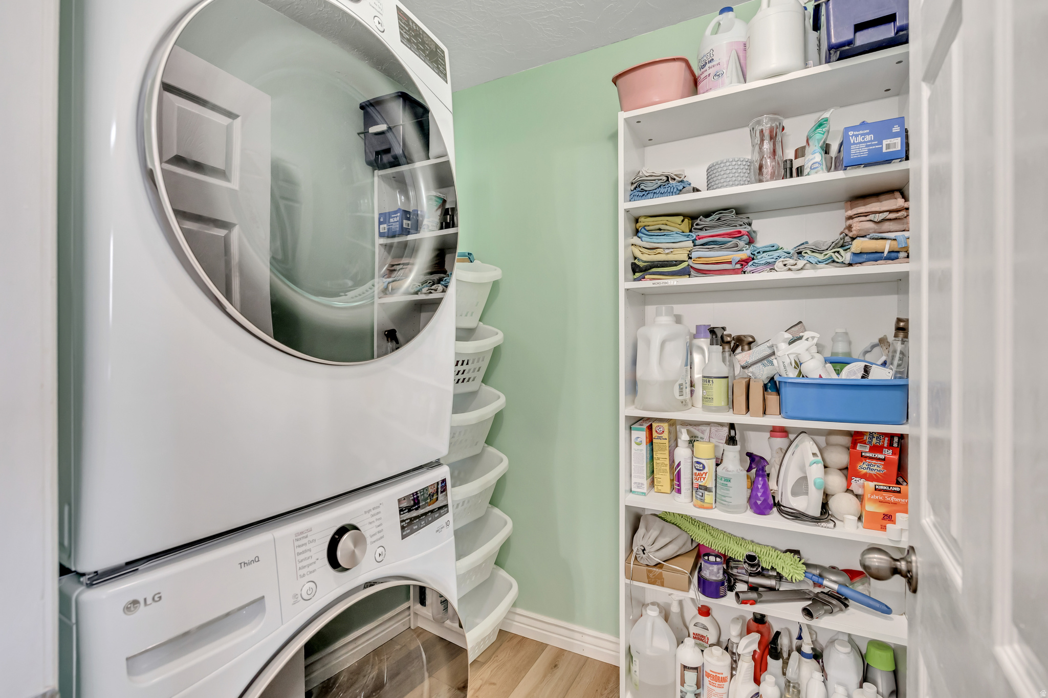 LAKE MOUNTAIN ESTATES - Residential