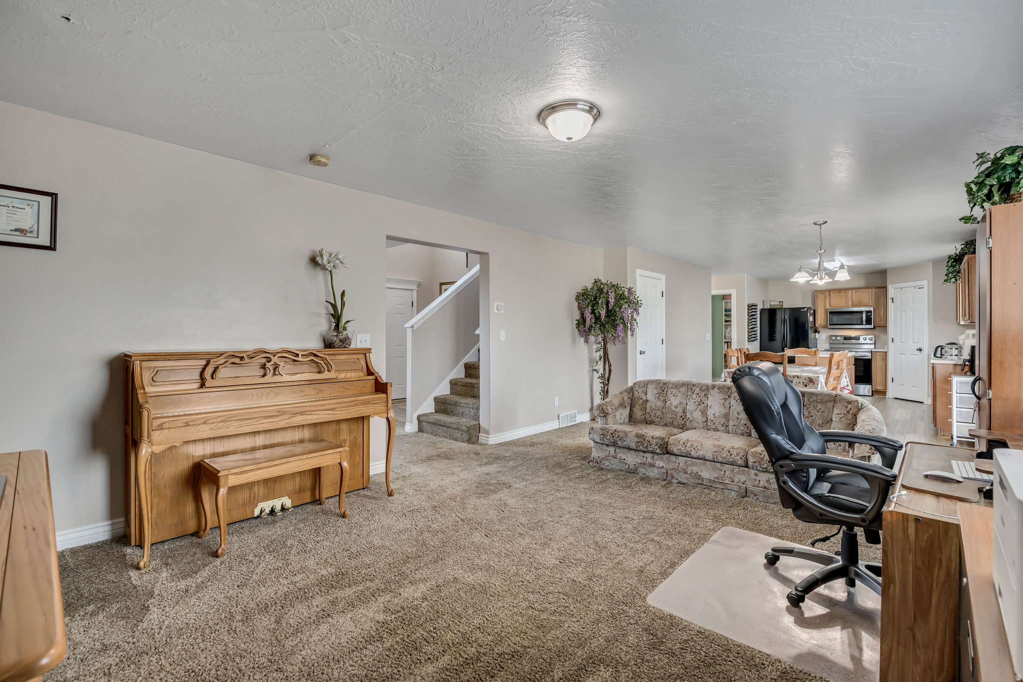 LAKE MOUNTAIN ESTATES - Residential