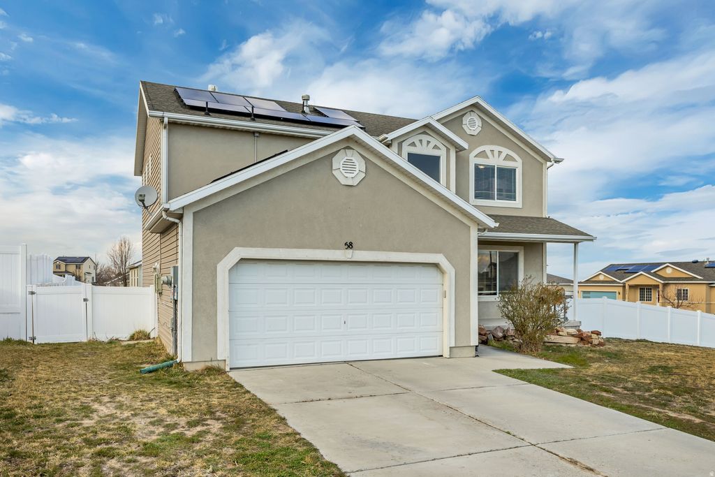 Photo of 58 W BERMUDA DR, Saratoga Springs, UT 84045 (MLS # 2140889)
