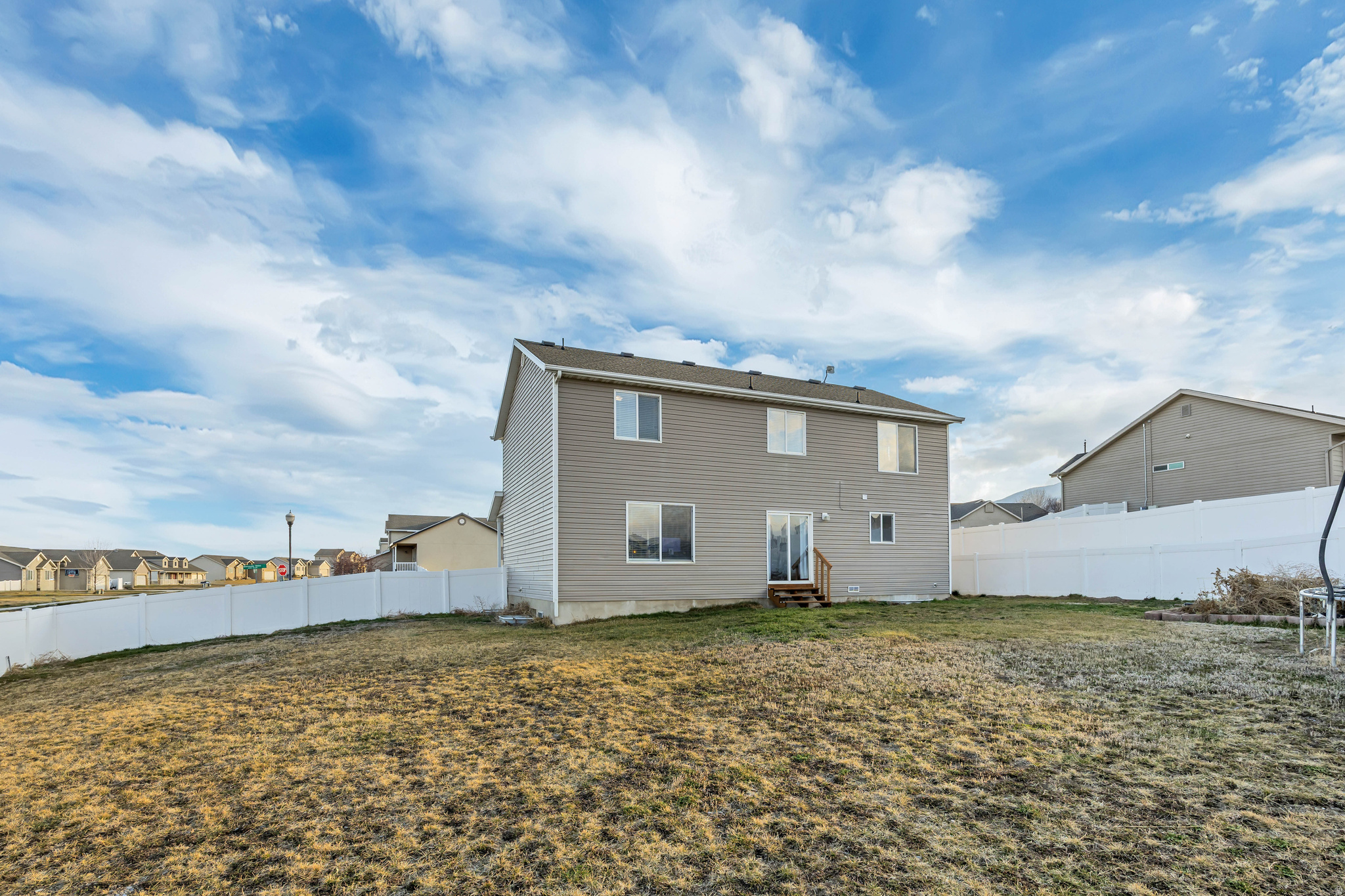 LAKE MOUNTAIN ESTATES - Residential