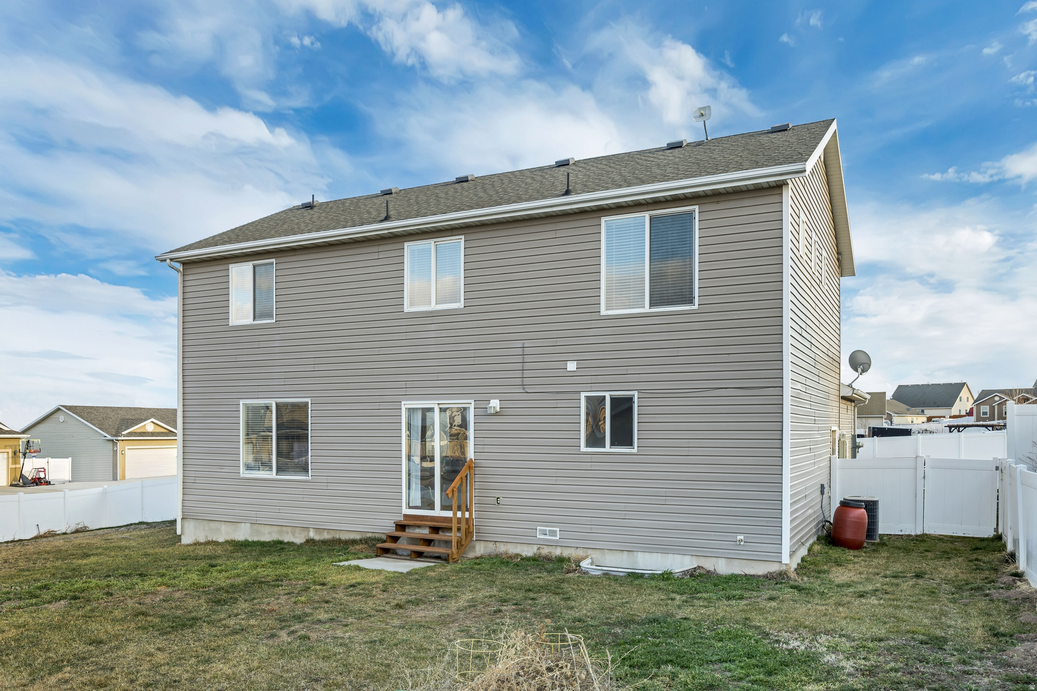 LAKE MOUNTAIN ESTATES - Residential