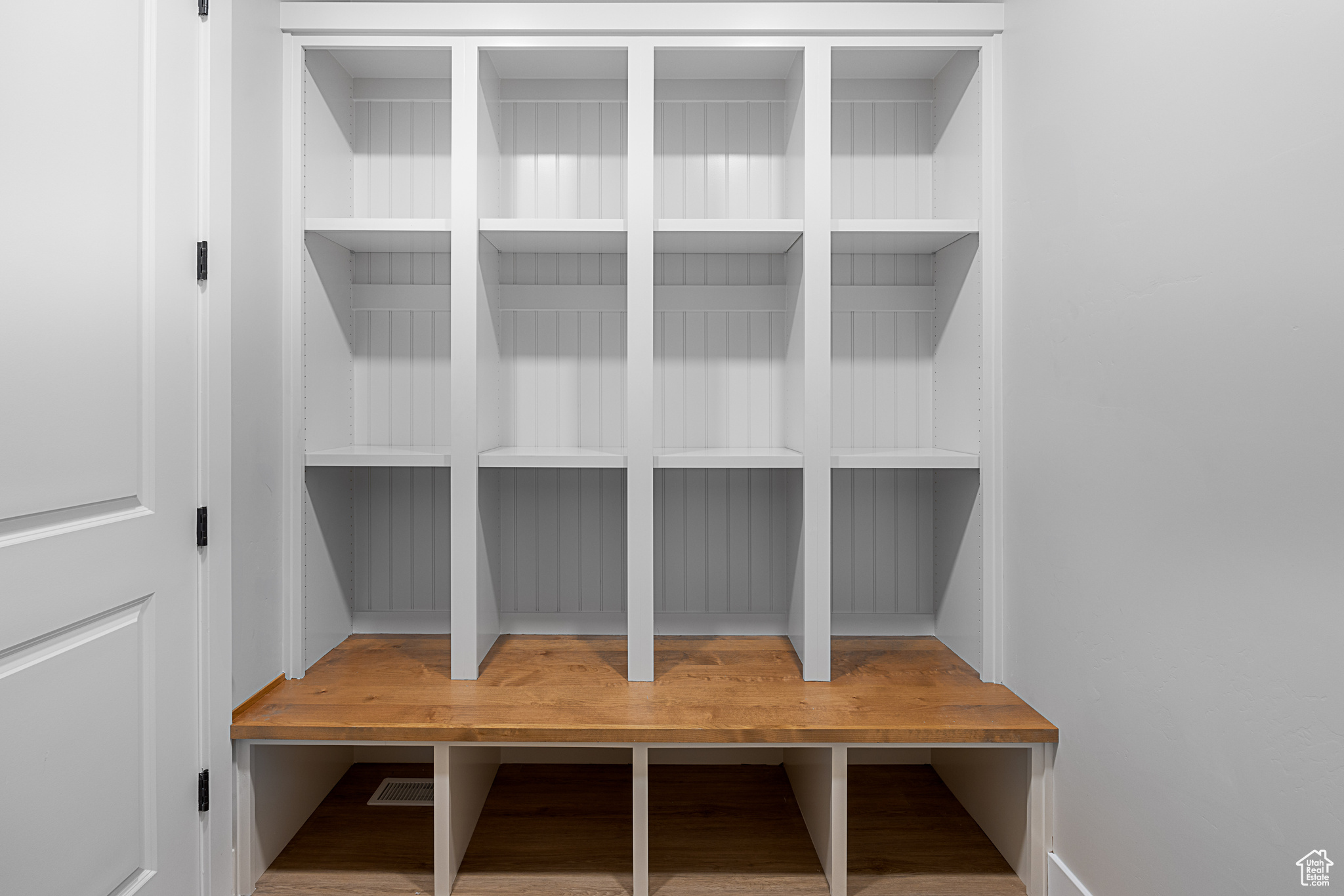 OAKRIDGE COVE - Residential