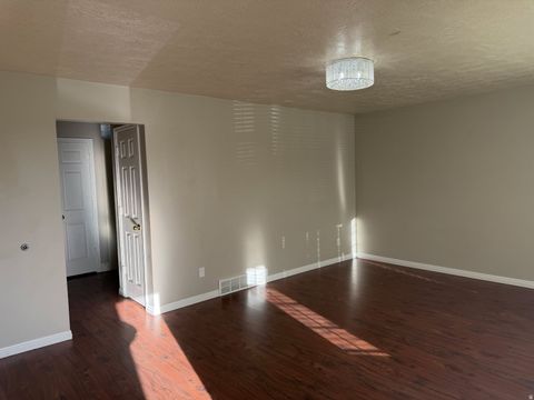 Tiny photo for 1563 S 600 E, Springville, UT 84663 (MLS # 2169785)