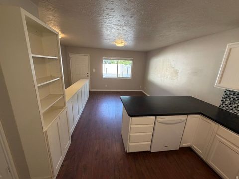 Tiny photo for 1563 S 600 E, Springville, UT 84663 (MLS # 2169785)