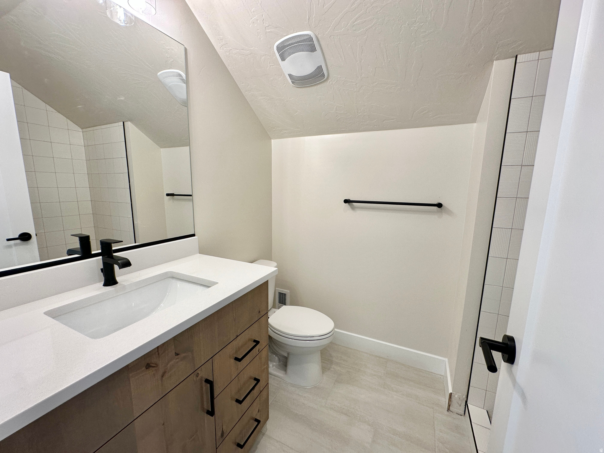 FALCON RIDGE - Residential