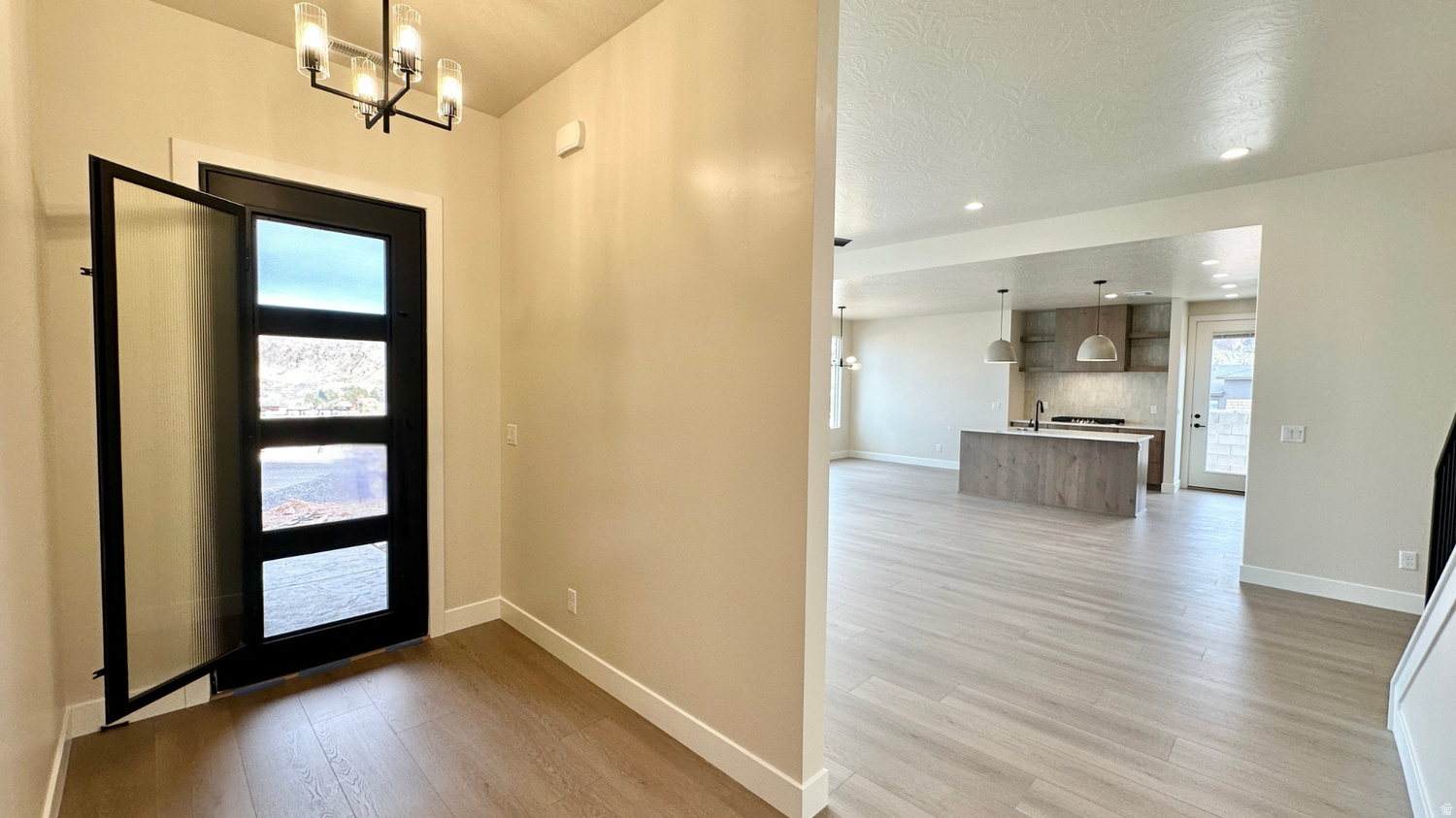 FALCON RIDGE - Residential